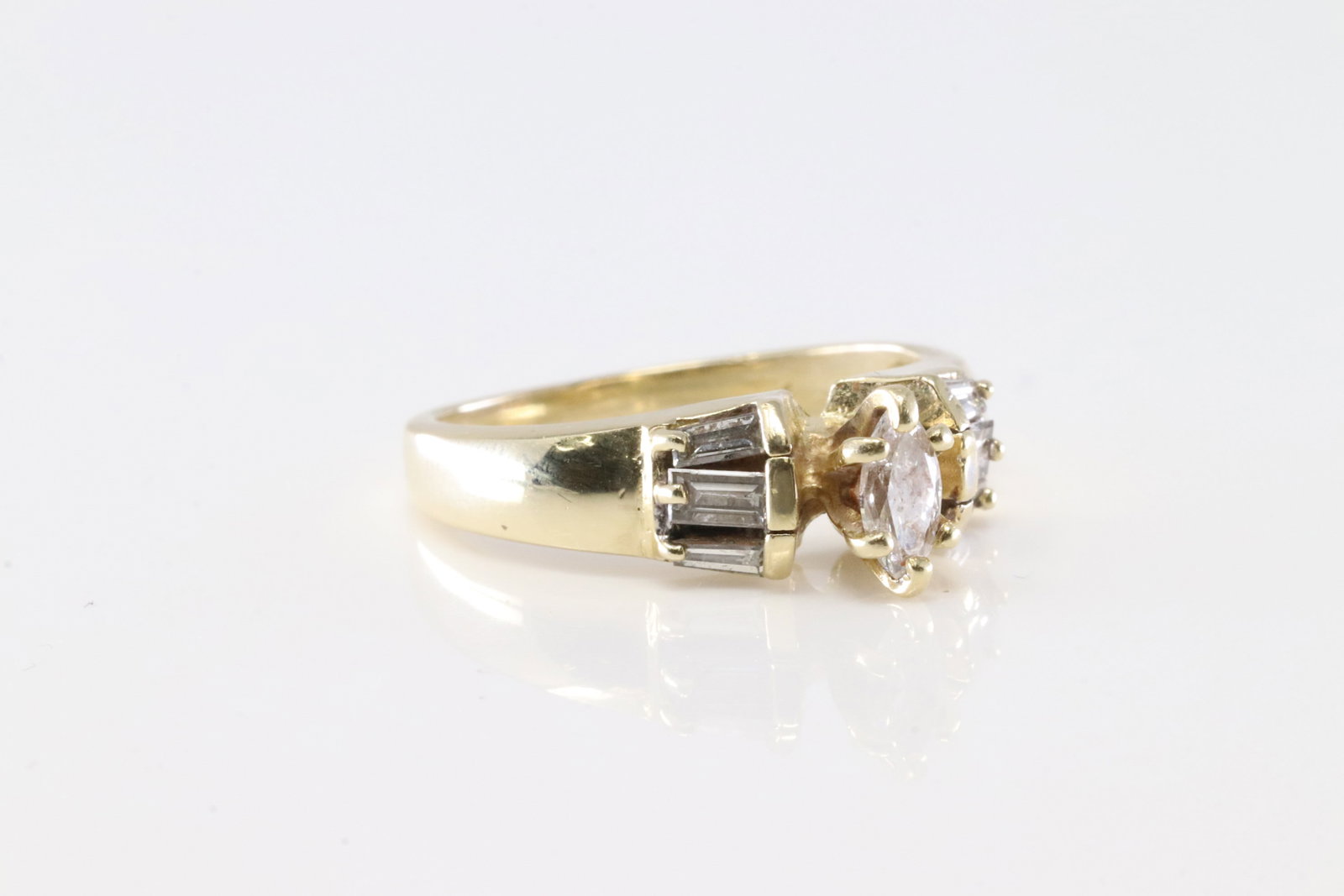 Diamond Ring 14Kt. - 2