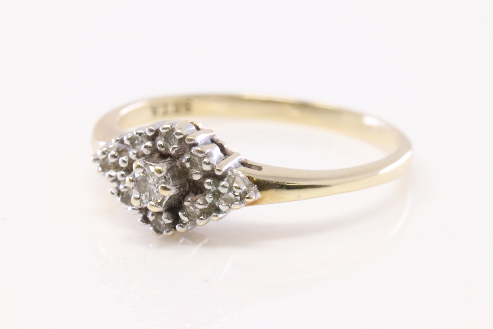Diamond Ring 10Kt. - 2
