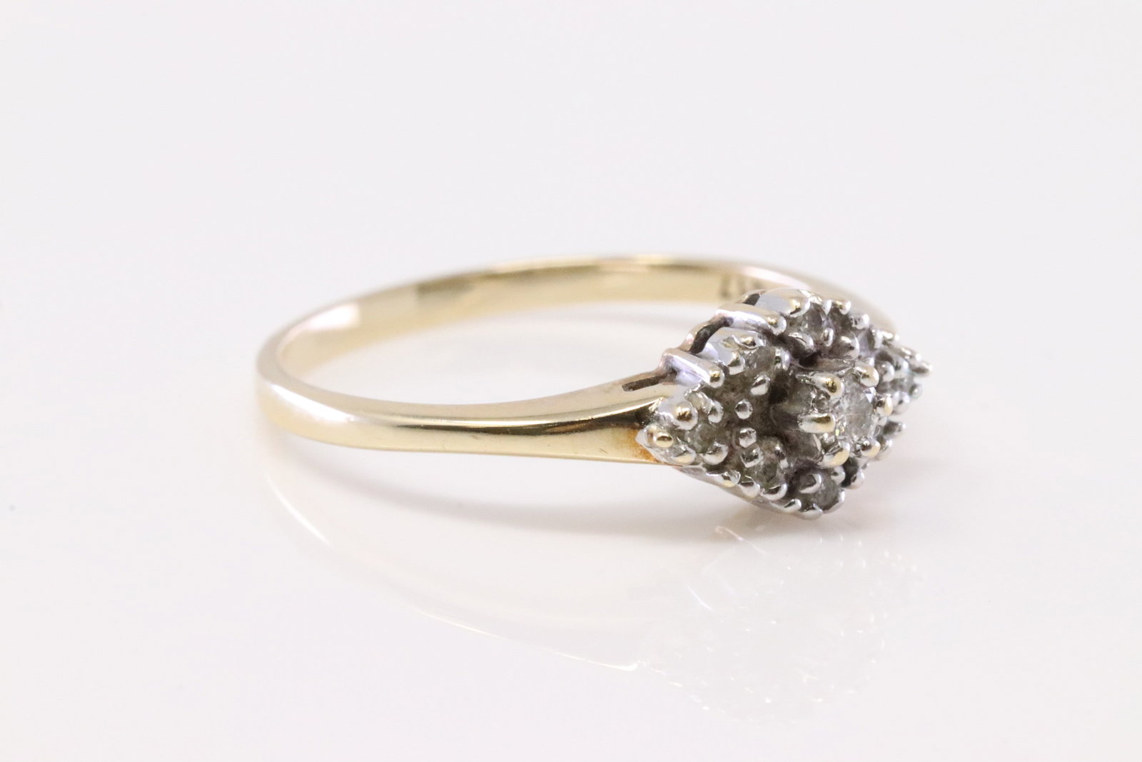 Diamond Ring 10Kt. - 3