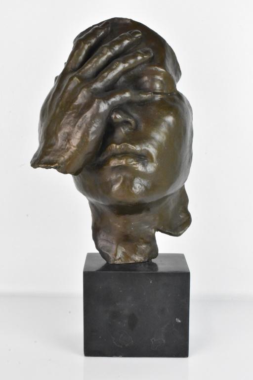 Salvador Dali Abstract Bronze Sculpture: A signed Salvador Dali abstract bronze. Sculpture of a face with a covering hand on a marble base. Measures approx. 16.25"h Provenance: Private collection, from a retired Catholic priest