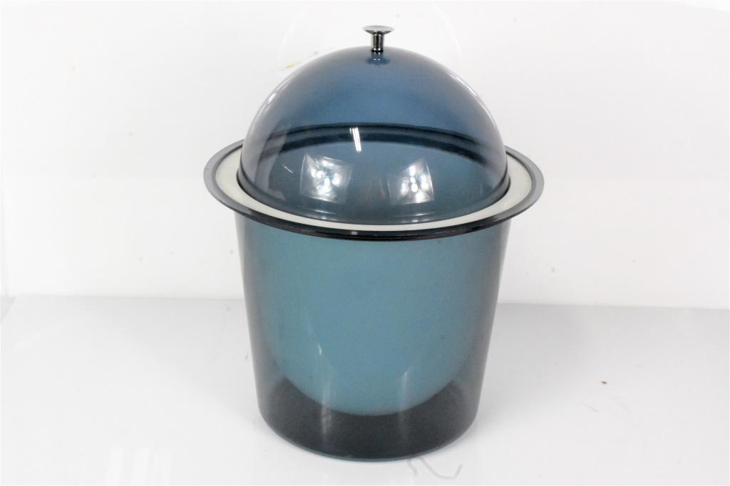 1970s Mid-Century Modern Green Lucite Ice Bucket (1 of 1)