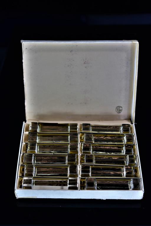 Baccarat Art Deco Knife Rests in Fitted Case (1 of 4)