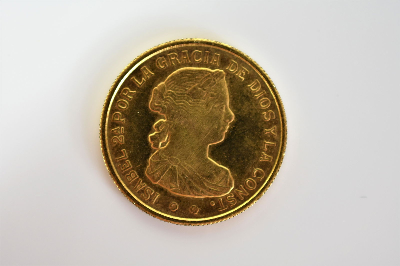 Isabel II Spanish Gold Coin (1 of 2)