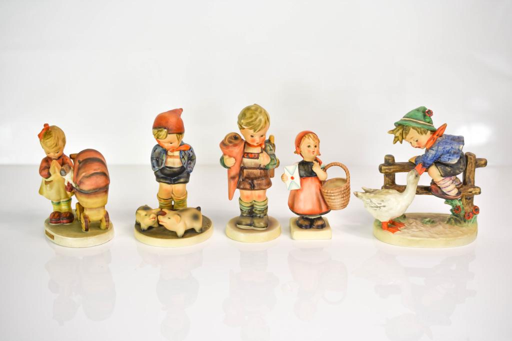 Goebel Hummel Figurine Grouping (1 of 6)