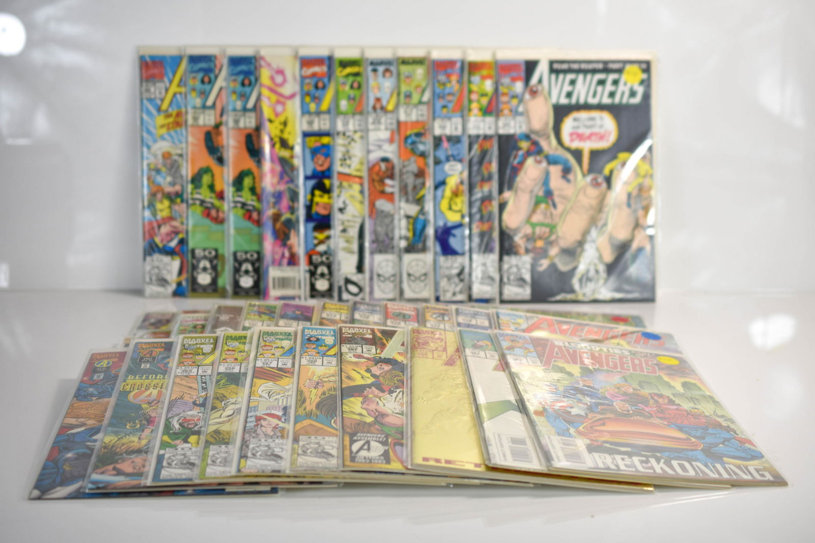 Avengers 300 Series Comic Grouping (1 of 3)