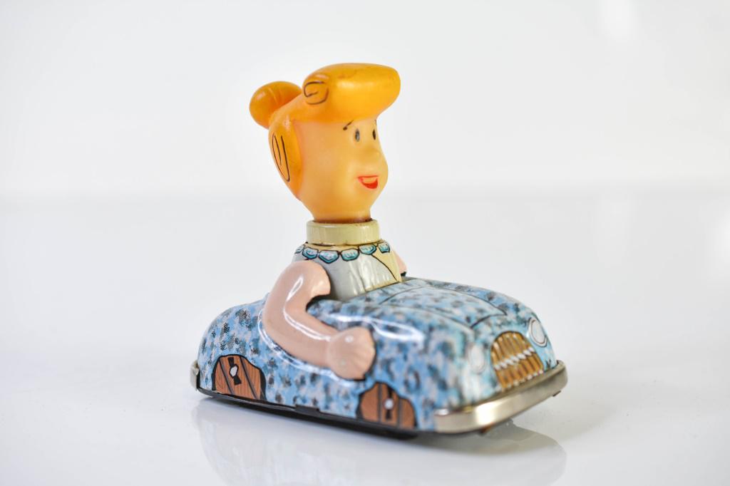 Marx Tin Lithographed Wilma Flinstones Car (1 of 10)