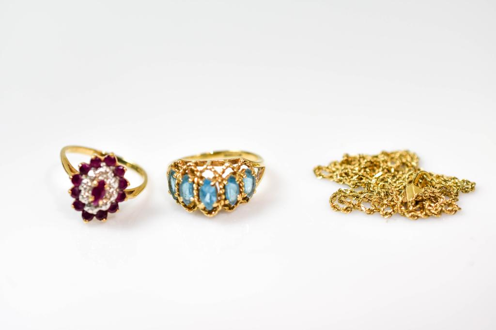 Gold Rings And Necklace (1 of 2)