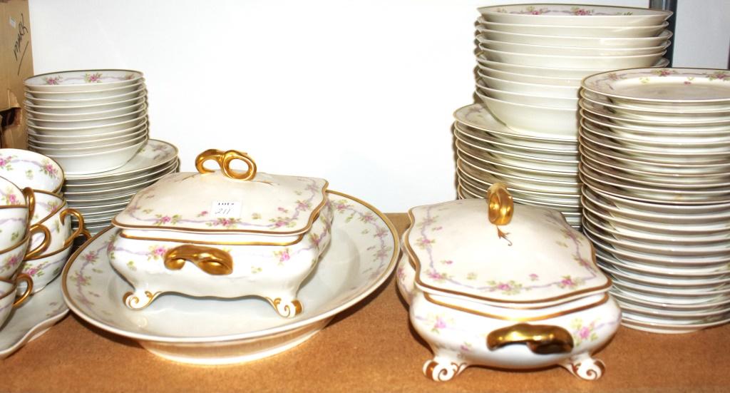 Limoges Porcelain Dinner Set Old Abbey France: Includes: 81pc Old Abbey Limoges Porcelain Dinner Set, France, Retailed In Ny