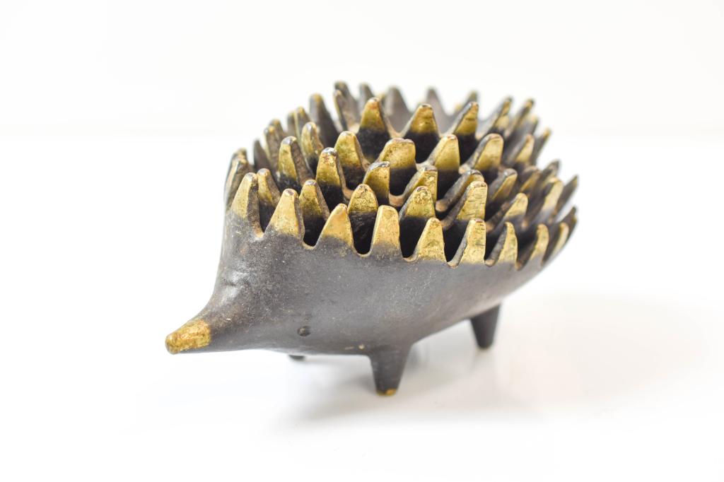 Walter Bosse Nesting Hedgehogs: Includes: Attributed to Walter Bosse Nesting Hedgehogs, Complete Hard To Find Mid Century Modern Set Measures Approximately: 5" X 3" (largest)