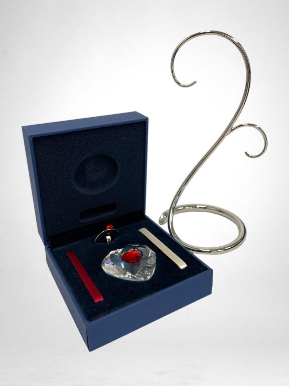 Swarovski Heart Ornament and Display (1 of 3)