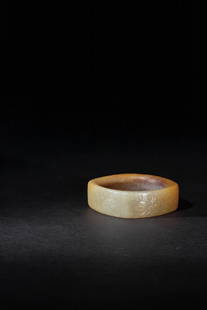 A VERY RARE JADE RING, HUAN, SONG DYNASTY: 宋 獸面紋玉環A VERY RARE JADE RING, HUAN, SONG