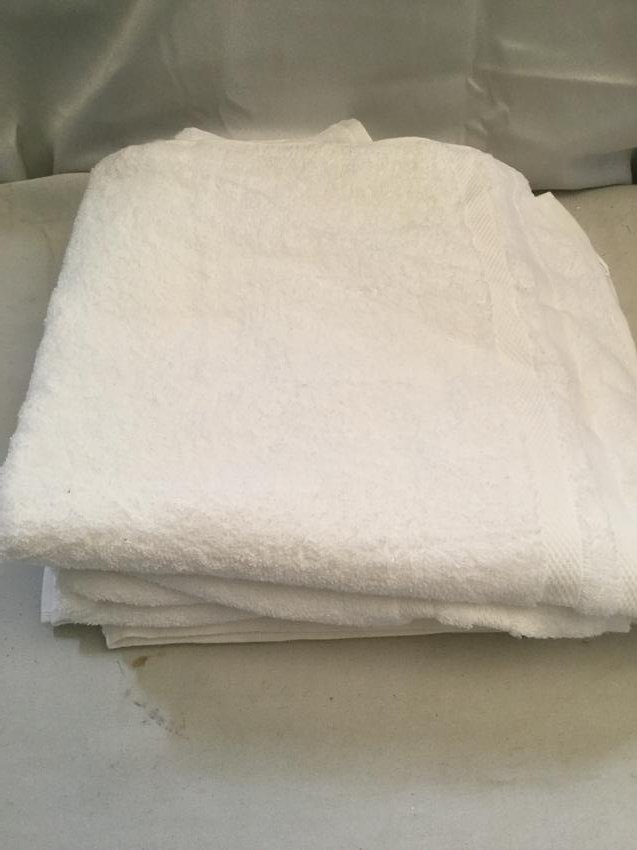 3 PCS White 100% Cotton Bath Towels (1 of 1)