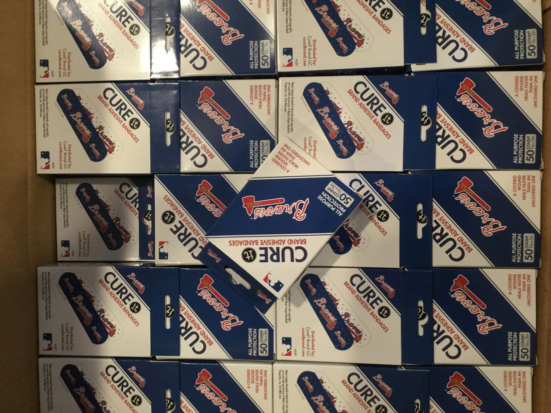 MLB Braves Bandaids 200  boxes (1 of 1)