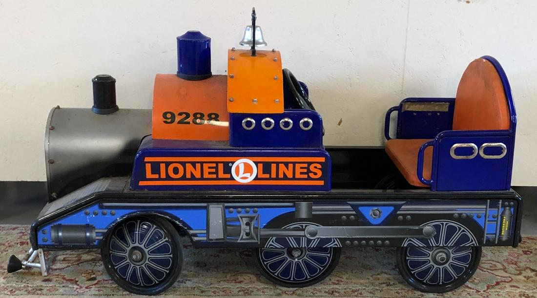 LIONEL LINES PEDAL 'CAR' TRAIN: VINTAGE TIN LITHO LIONEL LINES PEDAL 'CAR' LOCOMOTIVE / TRAIN
