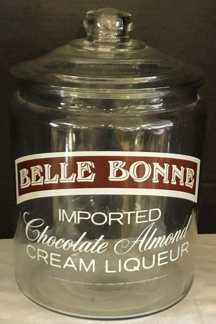 VINTAGE "BELLE BONNE" GLASS CHOCOLATE ADVERTISING JAR: VINTAGE GLASS ADVERTISING CANDY JAR W/ LID - "BELLE BONNE IMPORTED CHOCOLATE ALMOND CREAM LIQUEUR" - NO CHIPS, CRACKS OR REPAIRS