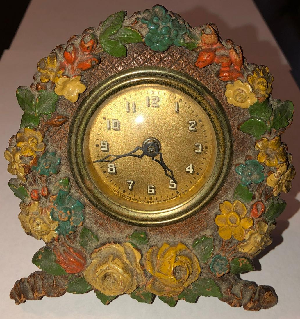 LUX FLORAL LOUIS XVI ART CLOCK SHELF CLOCK: LUX FLORAL WREATH LOUIS XVI ART CLOCK / SHELF CLOCK - DE LUXE CLOCK & MFG. CO. NEW YORK - CIRCA 1929 - 4 1/4" WIDE X 4 5/8" HIGH