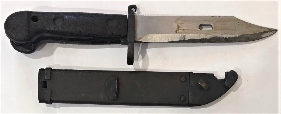WWII ROMANIAN MILITARY BAYONET / KNIFE: MILITARY BAYONET / KNIFE WITH SHEATH & WIRE CUTTER