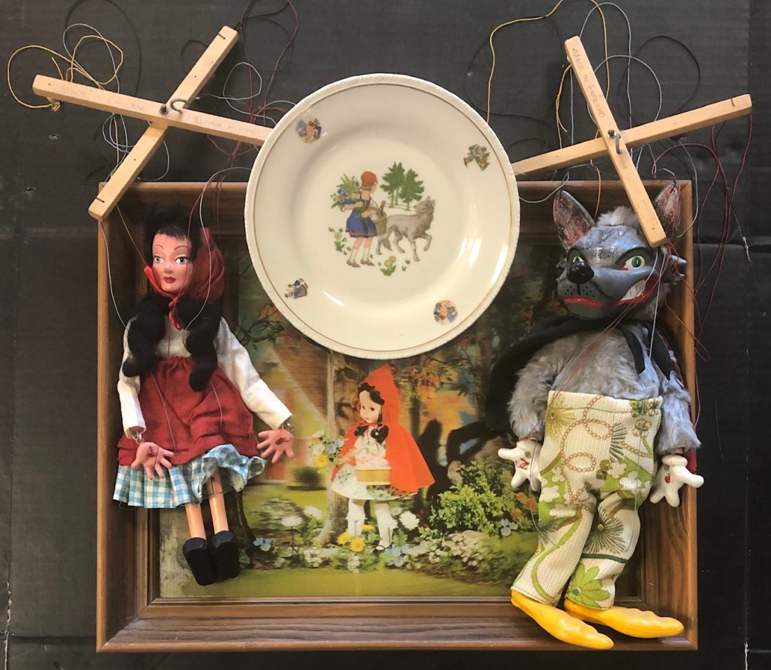 VINTAGE LITTLE RED RIDING HOOD GROUPING: LITTLE RED RIDING HOOD & WOLF ENGLISH "PELHAM PUPPETS" (MARIONETTES), 3D PICTURE AND GERMAN PORCELAIN BOWL - FRAMED 3D PICTURE 18 5/8" X 14 3/4" FRAME