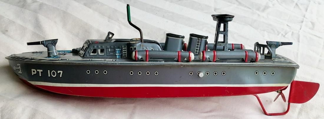 VINTAGE TIN LITHO U.S. MILITARY WINDUP TOY PT 107 BOAT: TIN LITHO WIND UP TOY TORPEDO BOAT