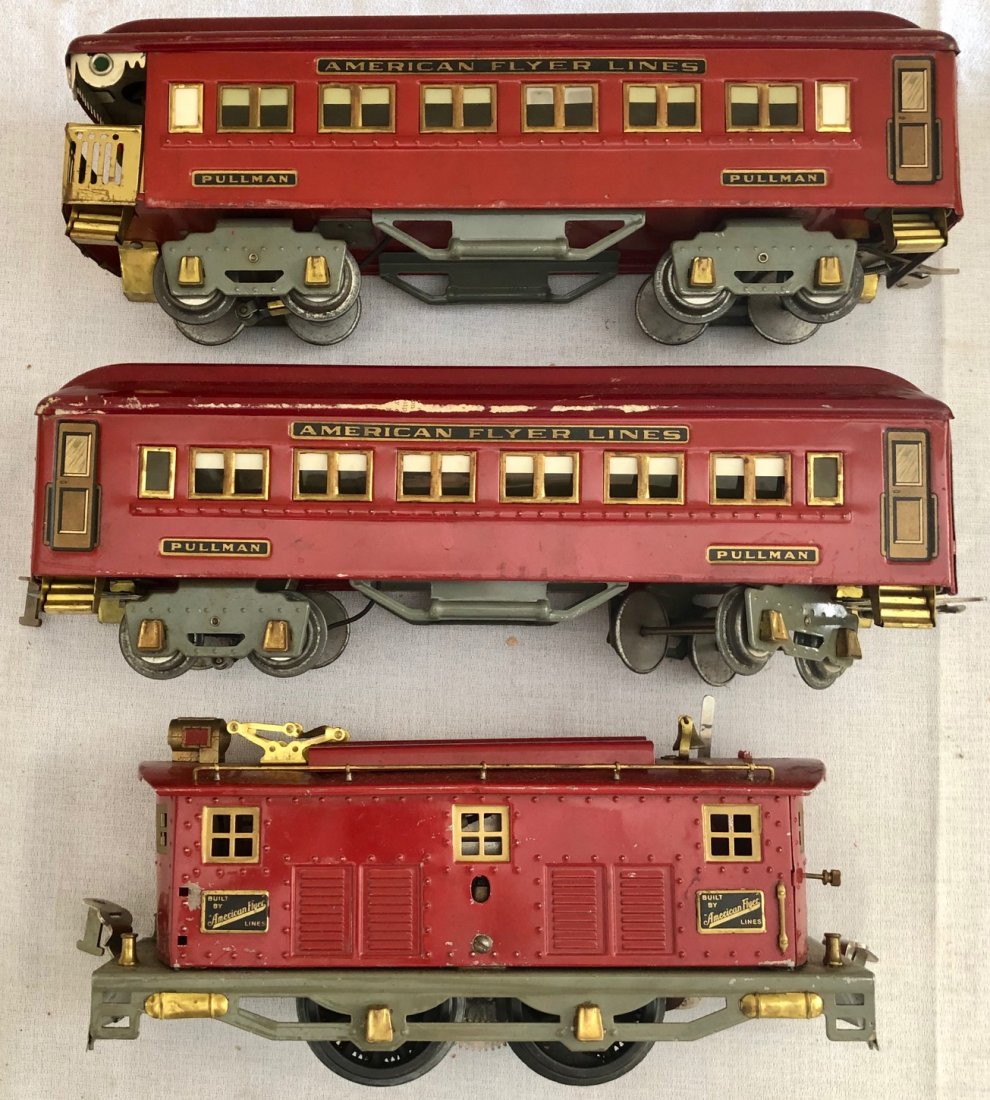 PREWAR AMERICAN FLYER TRAIN SET IN ORIGINAL BOXES: 3 TRAIN CARS IN ORIGINAL BOXESâ€¦LOCOMOTIVE MODEL 4644 - OTHER 2 CARS NUMBERED 4331, 4332 TRACK, TRANSFORMER - PACKED IN OLD NEWSPAPER - SOME DATING BACK TO 1941 - DIMENSIONS: 2 CARS 14" LONG, ENG