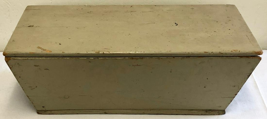 19TH C. DOUGH BOX IN OLD PAINT: 19TH CENTURY PINE DOUGH BOX IN OLD PAINTED SURFACE - WITH ORIGINAL LID - 28" WIDE X 11 1/2" WIDE X 10" HIGH