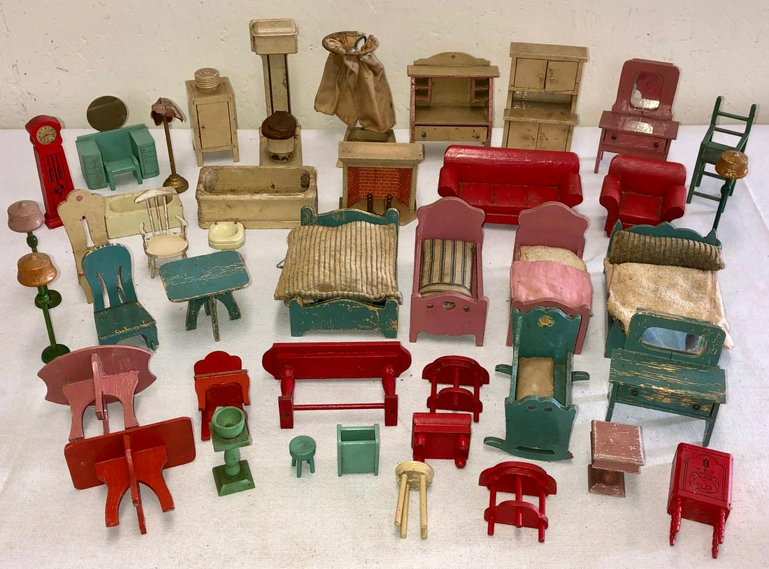 LG. LOT VINTAGE WOODEN DOLL HOUSE FURNITURE: LG. LOT (40+ PCS) VINTAGE WOODEN PAINTED DOLL HOUSE FURNITURE - CHILD'S TOYS - BEDS, DRESSERS, TABLES, CHAIRS, LAMPS, BATH TUBS, FIREPLACE, SOFAS, STOOLS, ETC.