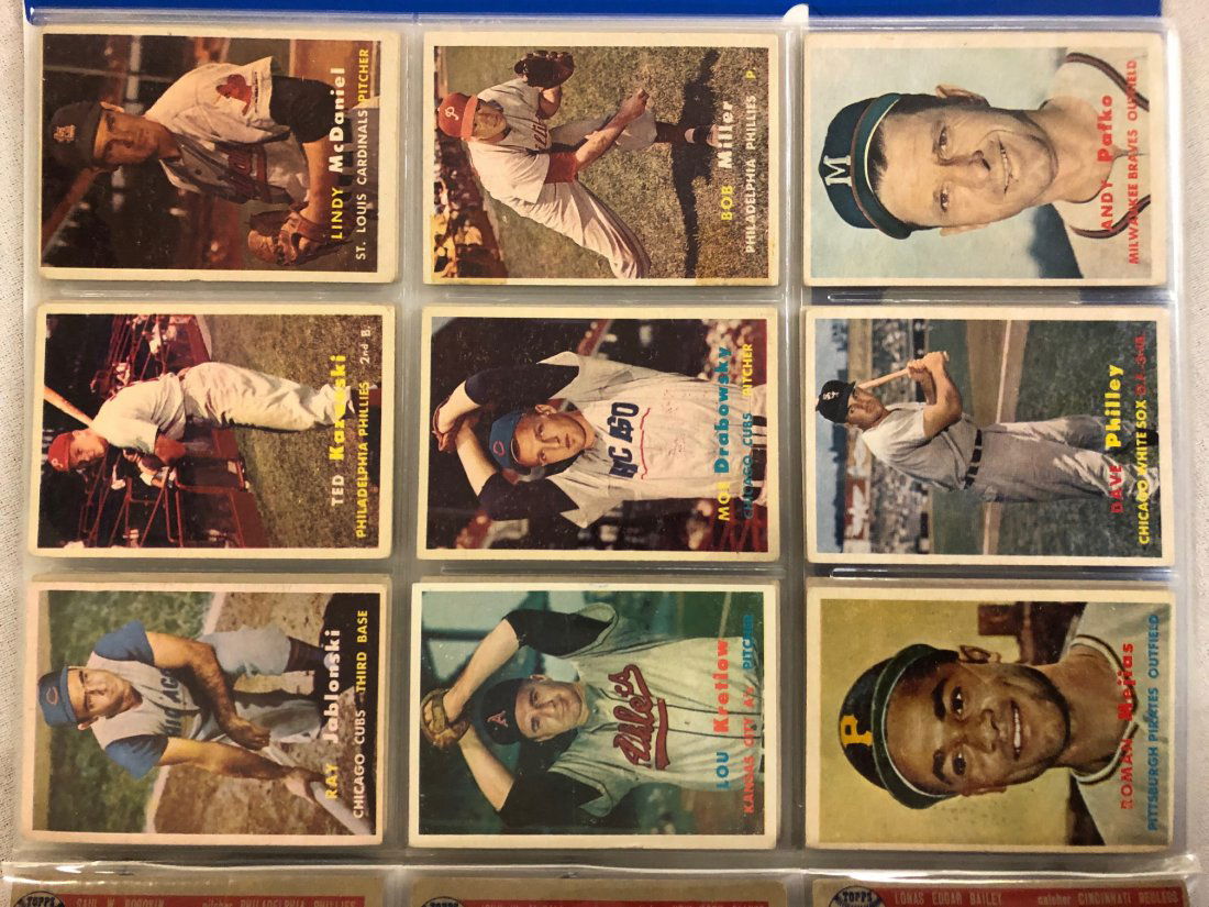 LOT 36 TOPPS 1957 BASEBALL CARDS (1 of 8)