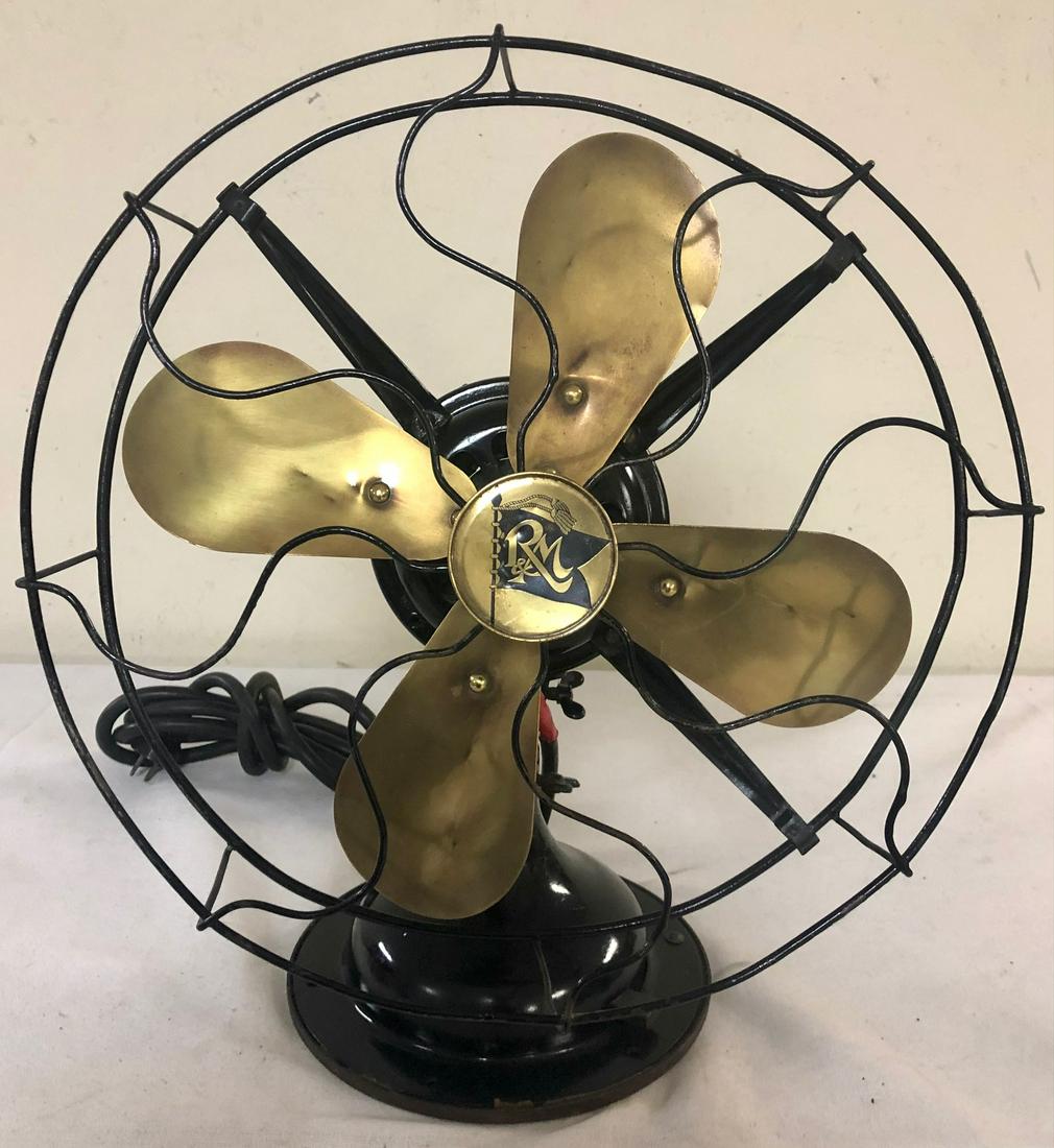 ROBBINS & MYERS CO. ANTIQUE BRASS BLADE FAN: ANTIQUE FAN WITH BRASS BLADE AND METAL CAGE - BRASS PLATE READS "ALTERNATING CURRENT FAN MOTOR / VOLTS 110 / CYC. 60 / LIST NO. 2110 / THE ROBBINS & MYERS CO. SPRINGFIELD, OHIO U.S.A." - VERY NICE CON