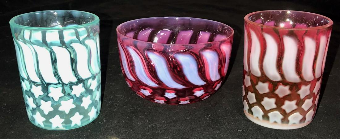 LOT 3 "STARS & STRIPES" OPALESCENT TUMBLERS & FINGER: LOT 3 "STARS & STRIPES" OPALESCENT TUMBLERS & FINGER BOWL INCLUDING A CRANBERRY TUMBLER, BLUE TUMBLER AND A CRANBERRY FINGER BOWL - FINGER BOWL 4 5/8" DIAMETER X 2 3/4" HIGH - ALL UNDAMAGED