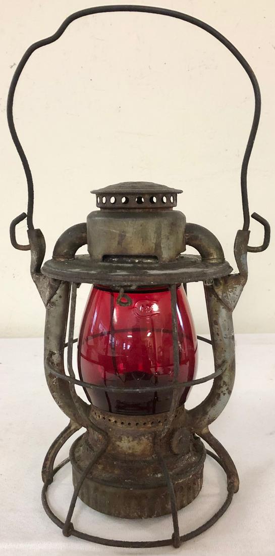 N.Y.C.S. RAILROAD LANTERN W/ EMBOSSED RED GLOBE: N.Y.C.S. RAILROAD LANTERN W/ MATCHING EMBOSSED "N.Y.C.S." "RUBY" RED GLOBE - EMBOSSED ON TOP "N.Y.C.S." / "NEW YORK DIETZ VESTA" - BURNER INTACT - NO CHIPS, CRACKS OR REPAIRS TO GLOBE