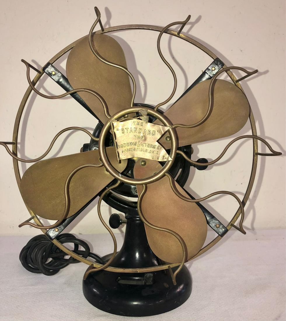 ROBBINS & MYERS CO. ANTIQUE BRASS BLADE, BRASS CAGE FAN: WORKING CONDITION - "THE STANDARD" ANTIQUE FAN BY "THE ROBBINS & MYERS CO. SRINGFIELD, OHIO U.S.A." - ANTIQUE BRASS BLADE AND BRASS 'CAGE' - BRASS PLATE "A.C. FAN MOTOR / 100-110 VOLTS / STYLE NO. R-1