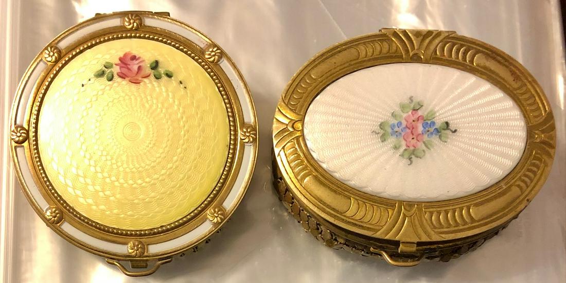 LOT 2 ART NOUVEAU / DECO GUILLOCHE ENAMELED COMPACTS: LOT 2 ELABORATE ART NOUVEAU / ART DECO FLORAL DECORATED GUILLOCHE ENAMELED COMPACTS