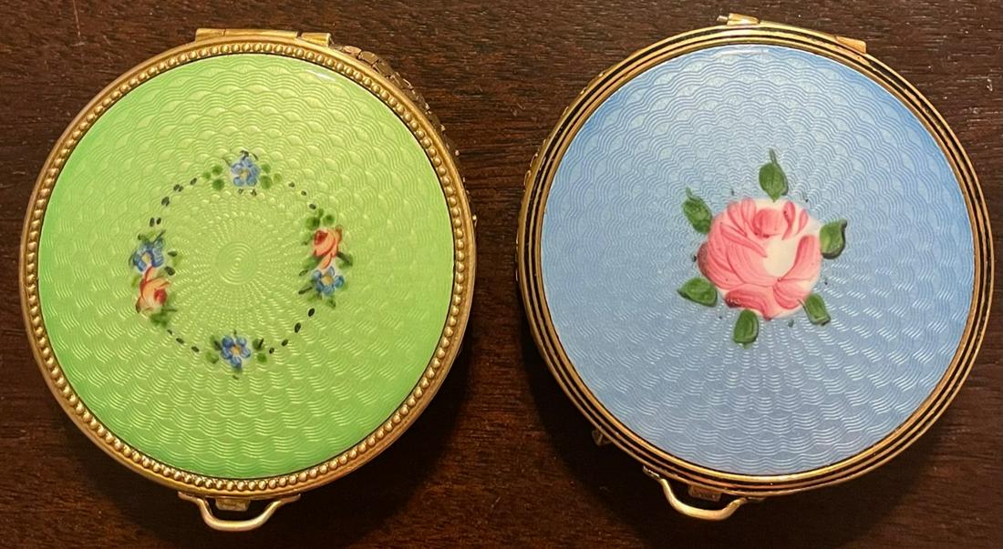 LOT 2 ART NOUVEAU / DECO GUILLOCHE ENAMELED COMPACTS: LOT 2 ART NOUVEAU / ART DECO FLORAL DECORATED GUILLOCHE ENAMELED COMPACTS WITH GOLD MESH BOTTOMS