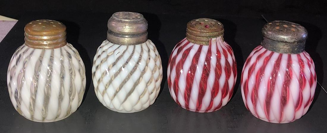 2 PR RIBBED REVERSE SWIRL OPALESCENT SALT & PEPPERS: 2 PR (CRANBERRY AND WHITE / CLEAR) RIBBED REVERSE SWIRL OPALESCENT SALT & PEPPER SHAKERS - 2 1/4" - 2 1/2" HIGH - UNDAMAGED GLASS - MIS-MATCHED LIDS AND ONE LID WITH LOSSES