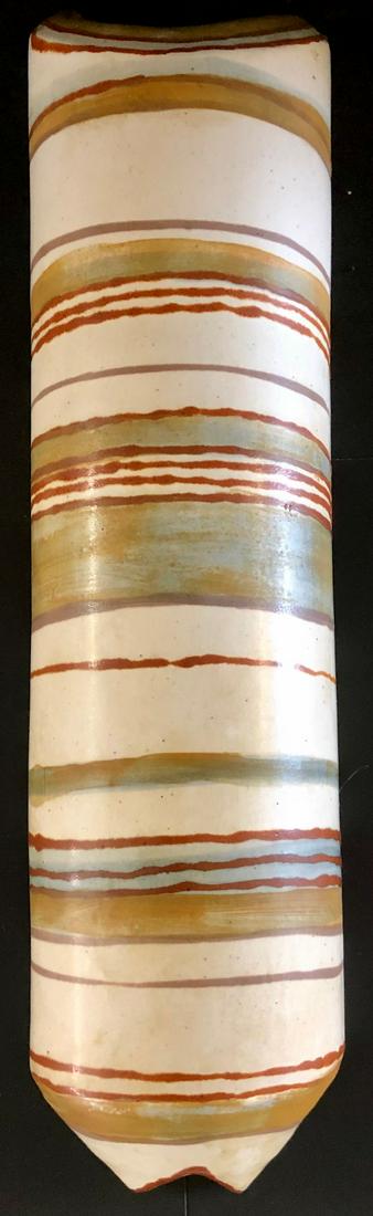 MID CENTURY MODERN "GLIDDEN" ART POTTERY WALL POCKET (1 of 8)