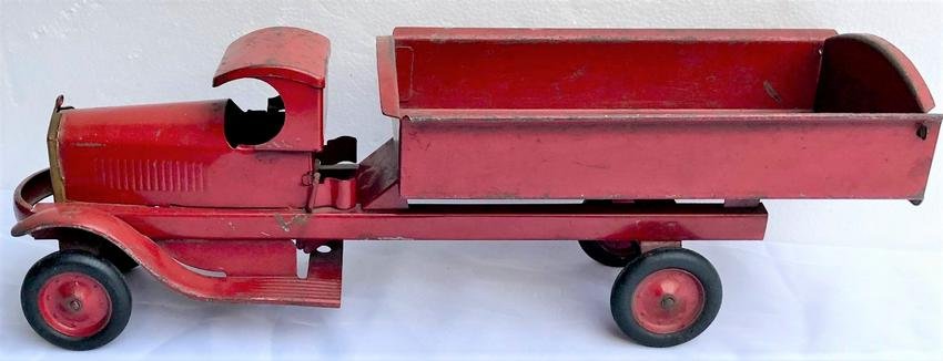EARLY TURNER TOYS PRESSED STEEL OPEN C-CAB DUMP TRUCK (1 of 11)