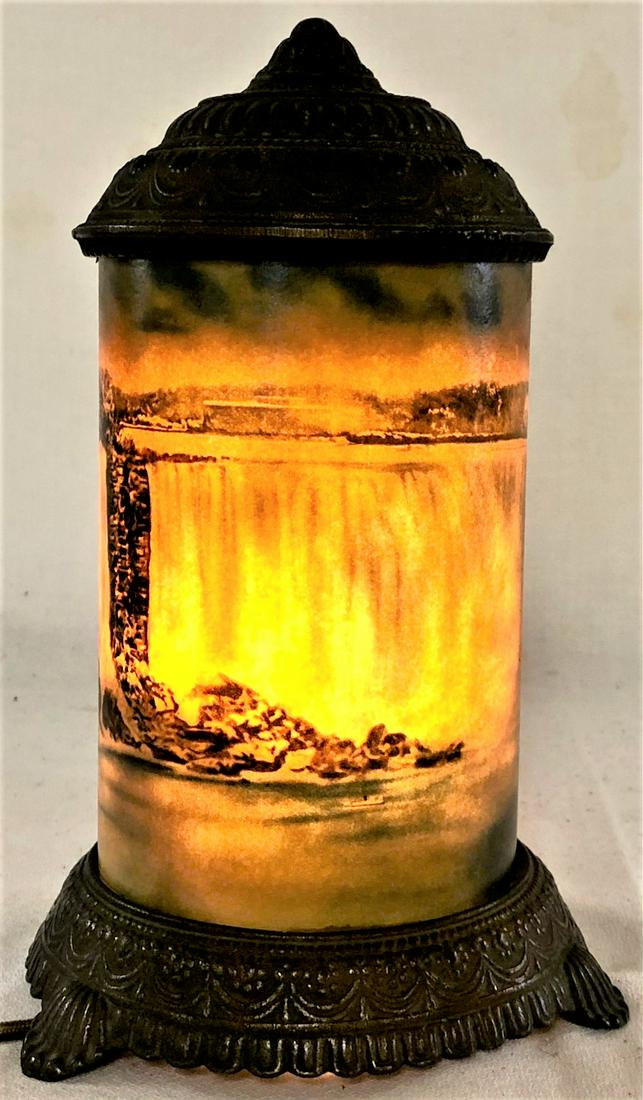 EASTLAKE CAST IRON GLASS WATERFALL LAMP (1 of 19)