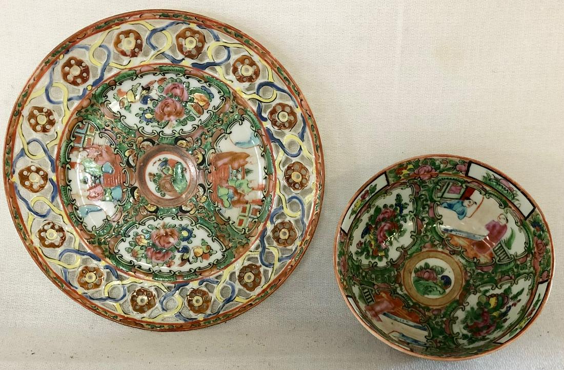 LOT 2 PCS CHINESE ROSE MEDALLION PORCELAIN (1 of 9)