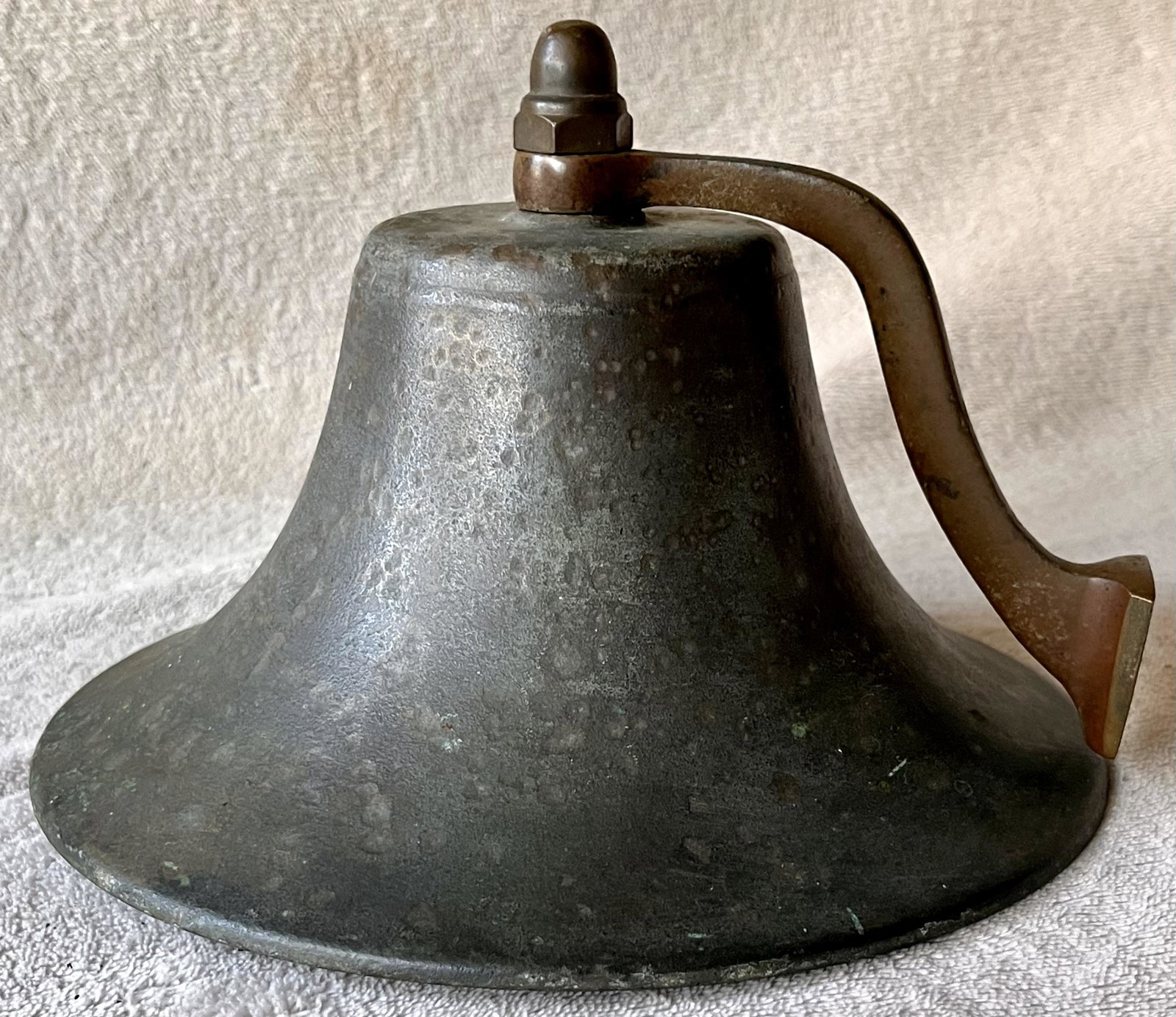 19TH C. CAST BRONZE BELL (1 of 7)