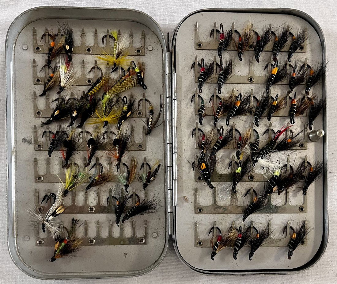 LOT 4 VINTAGE METAL FLY BOXES OF FLIES WES JORDAN (1 of 12)