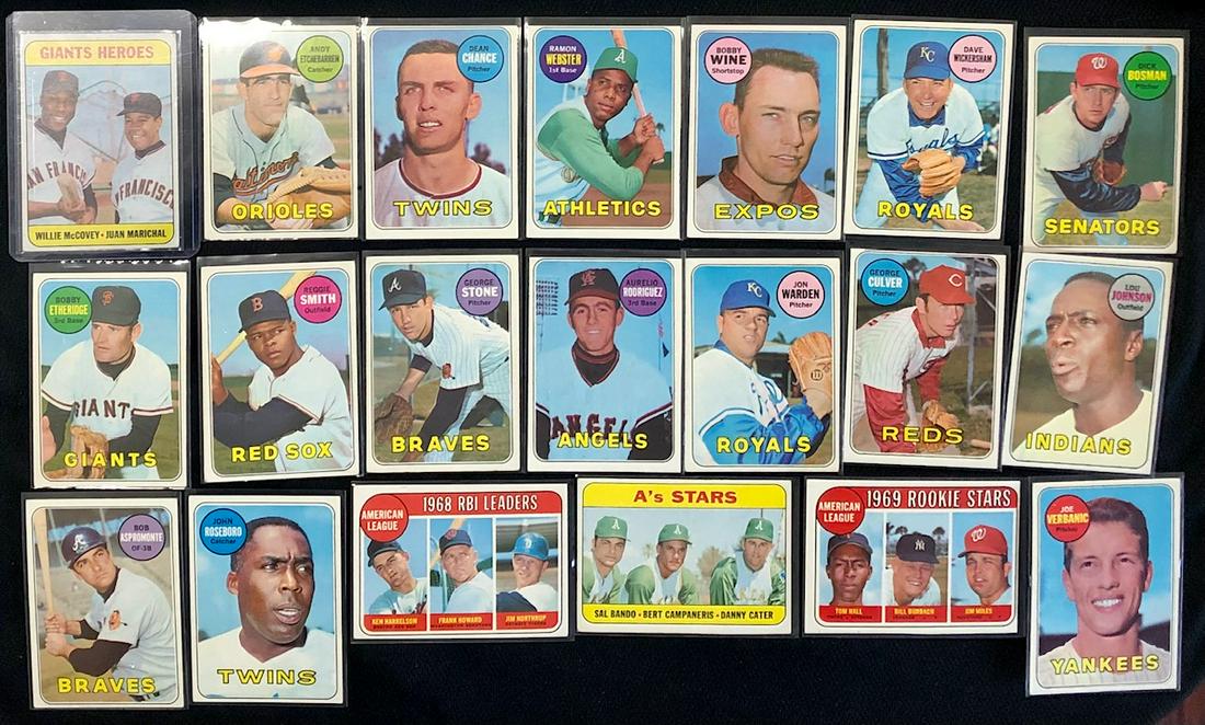 LOT 20 TOPPS 1969 BASEBALL CARDS (1 of 11)