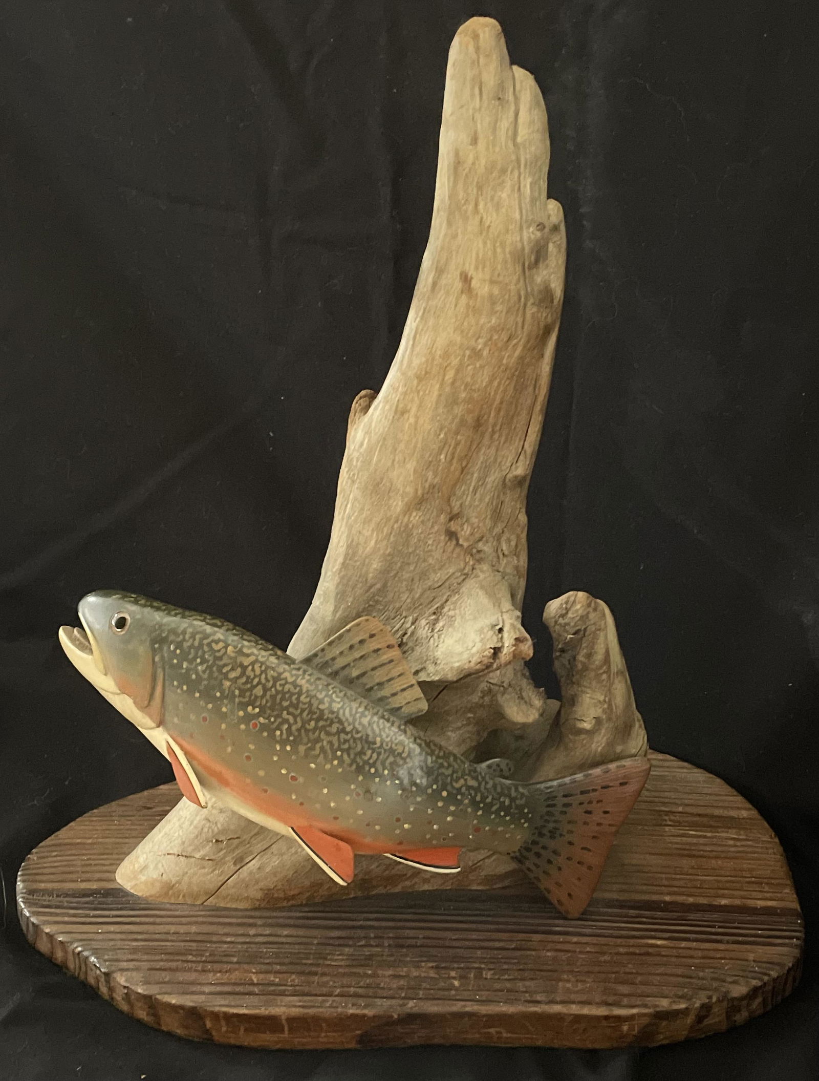 EXCEPTIONAL HAND CARVED & PAINTED TROUT - AMHERST N.H. (1 of 13)