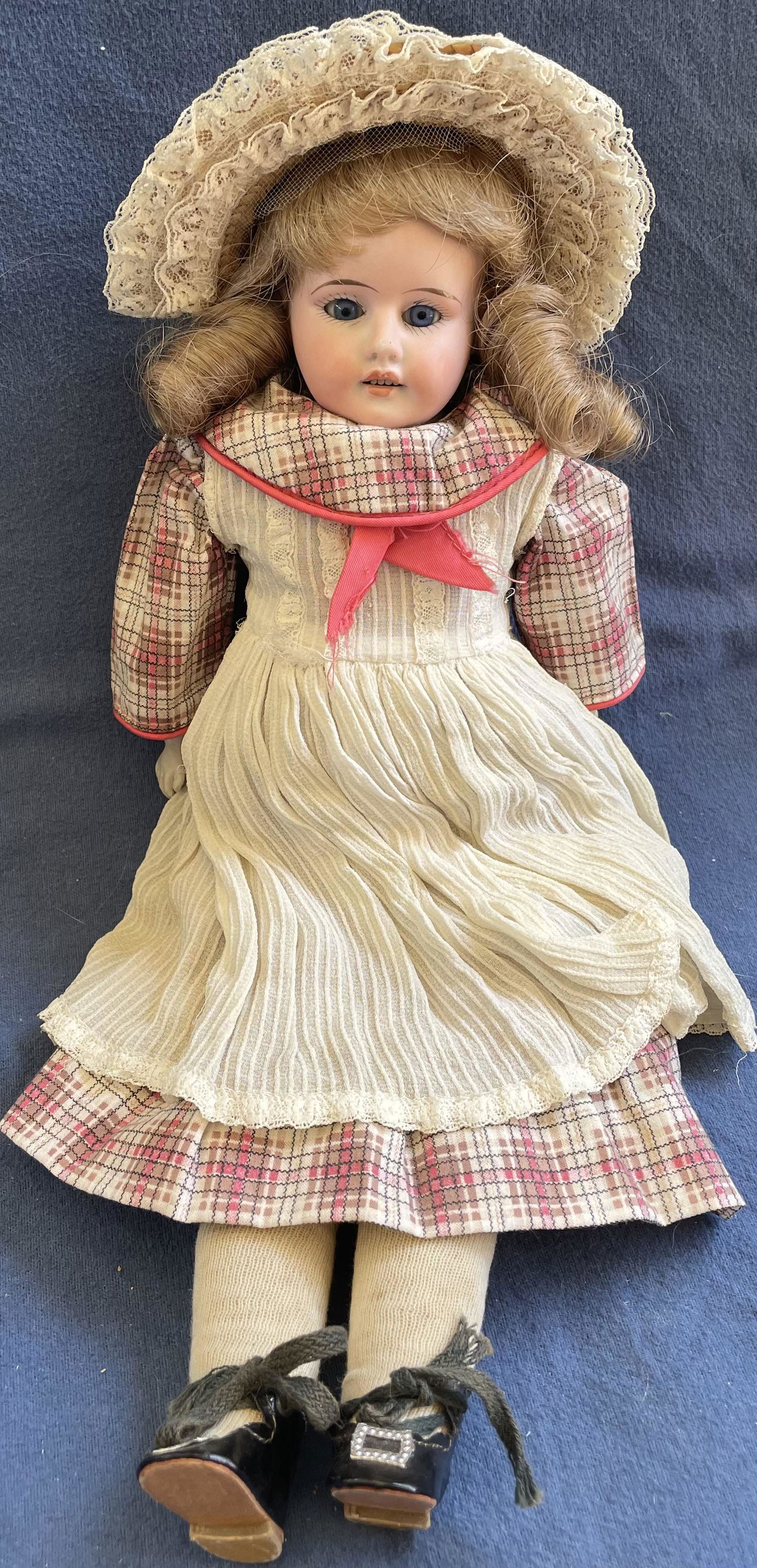 ANTIQUE GERMAN PETER SCHERT ANTIQUE DOLL (1 of 6)
