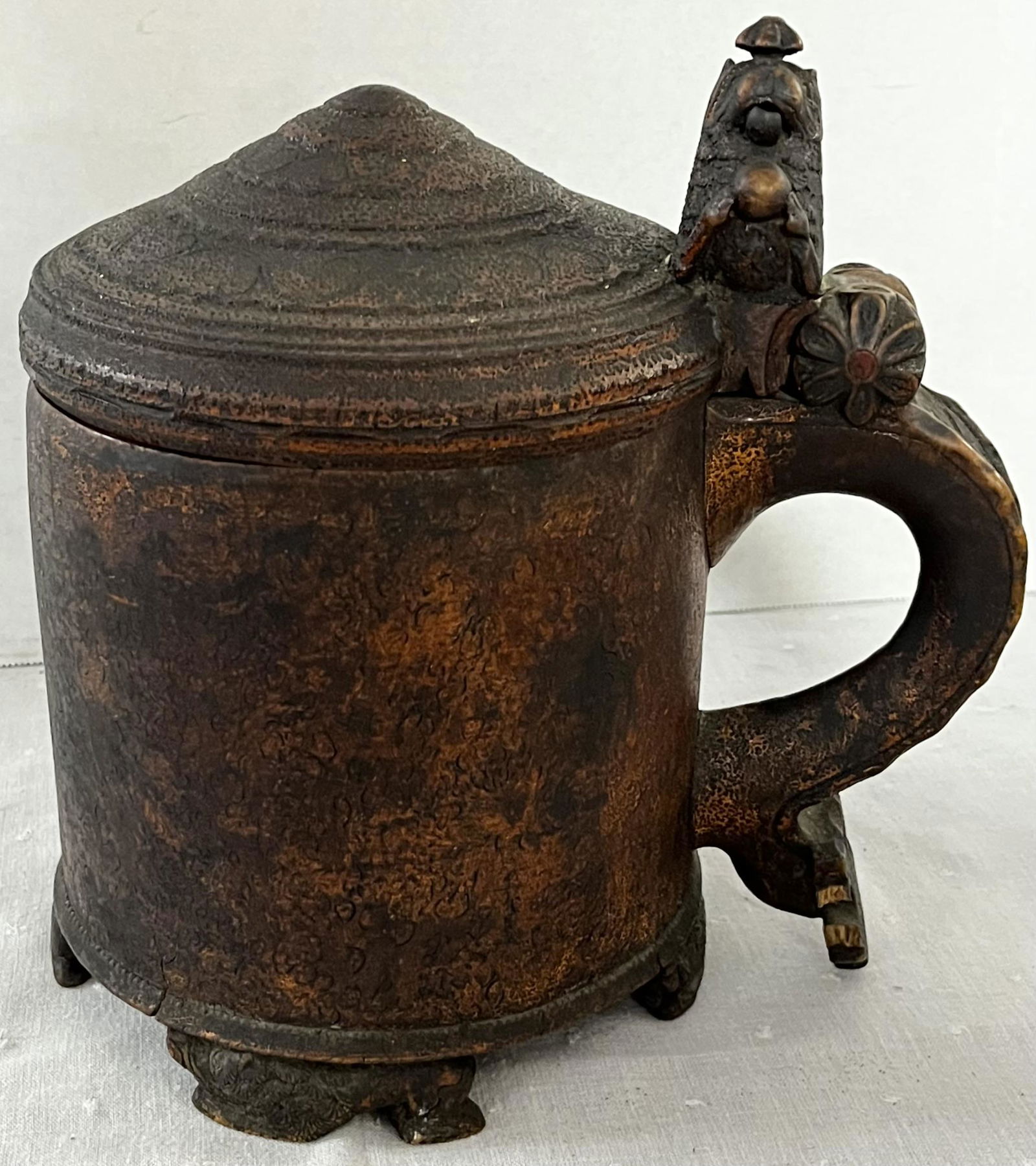 18TH C. SCANDINAVIAN CARVED BURL WOOD STEIN W/ LION TERMINAL (1 of 15)