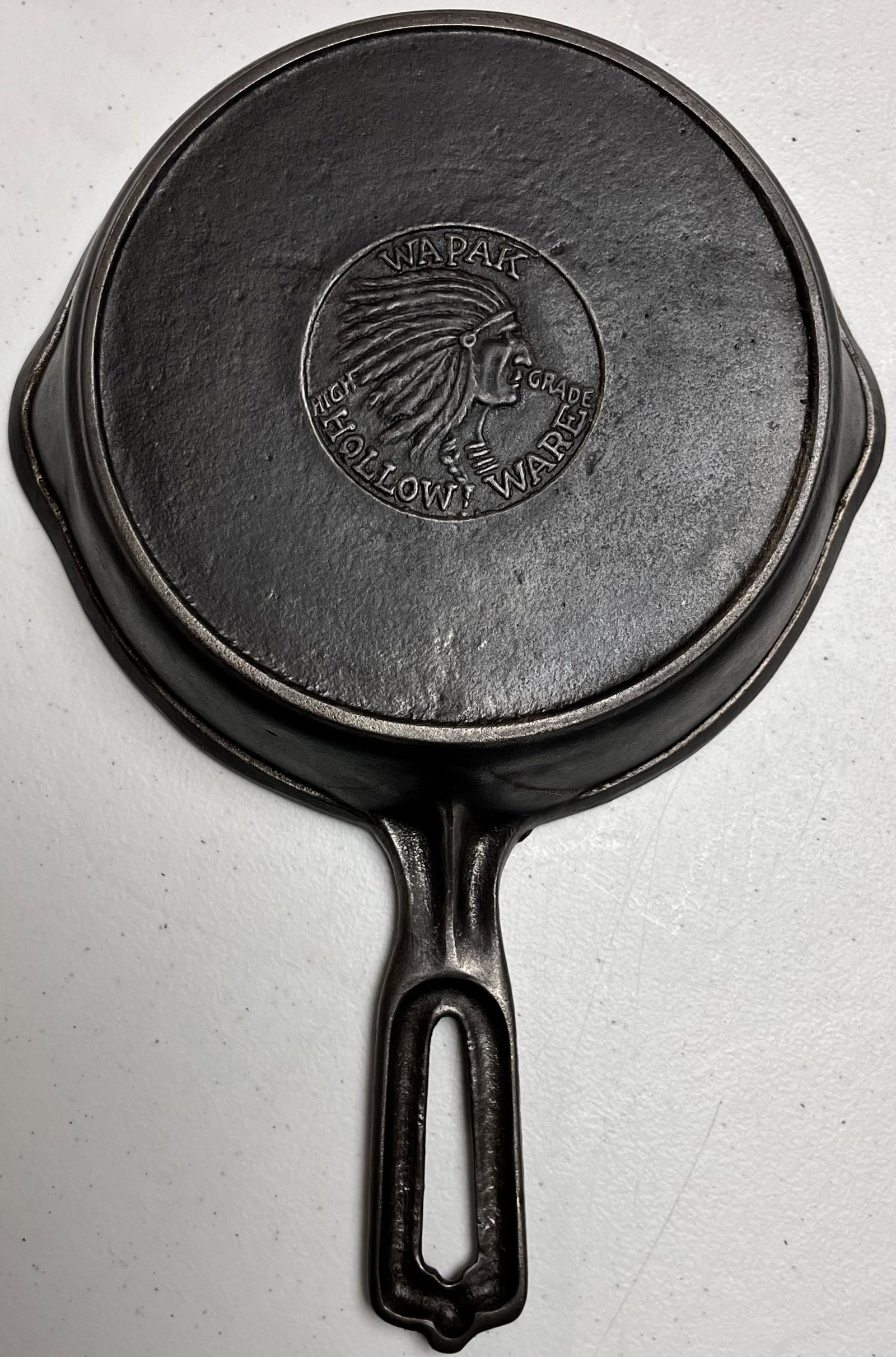 WAPAK #3 CAST IRON SKILLET WITH INDIAN HEAD LOGO (1 of 9)