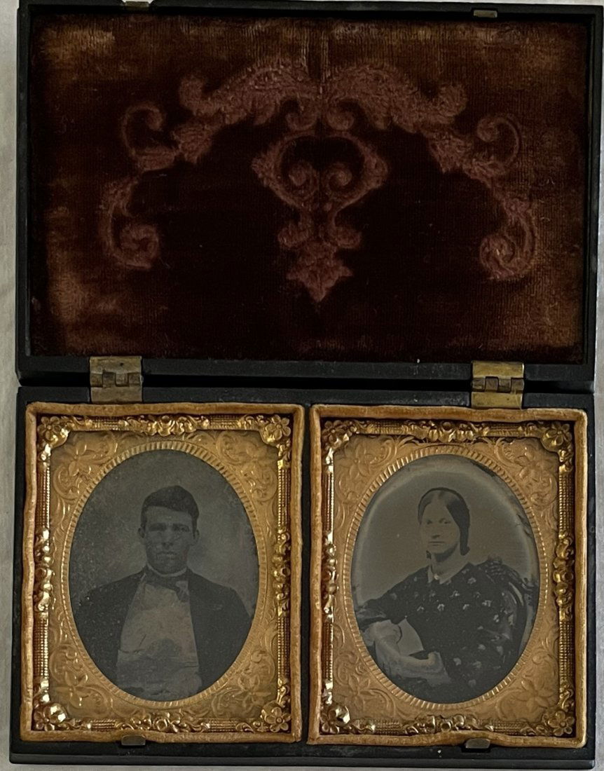 CIVIL WAR ERA DAGUERROTYPE PORTRAITS OF COUPLE (1 of 10)