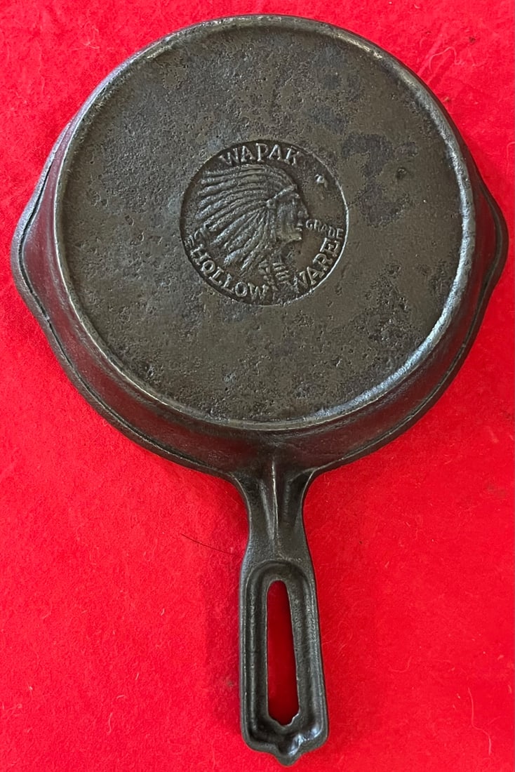 WAPAK #3 CAST IRON SKILLET WITH INDIAN HEAD LOGO (1 of 5)