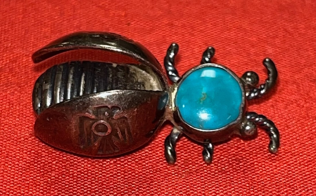 NATIVE AMERICAN STERLING SILVER & TURQUOISE BEE BROOCH (1 of 8)