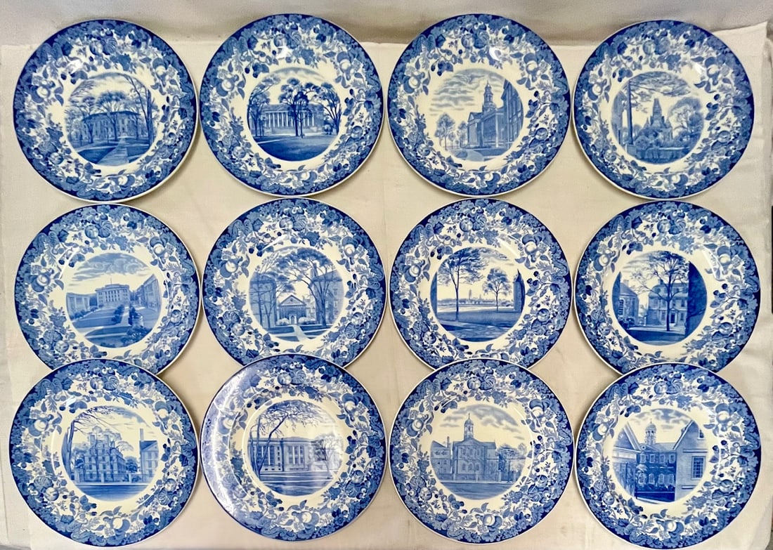 SET OF 12 WEDGWOOD BLUE / WHITE TRANSFER HARVARD UNIVERSITY PLATES 1927 (1 of 14)