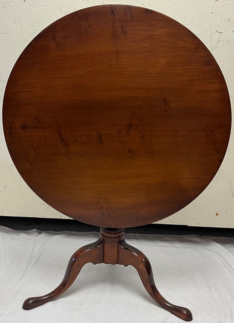 18th c. AMERICAN CHERRY QUEEN ANNE TILT TOP TEA TABLE (1 of 6)